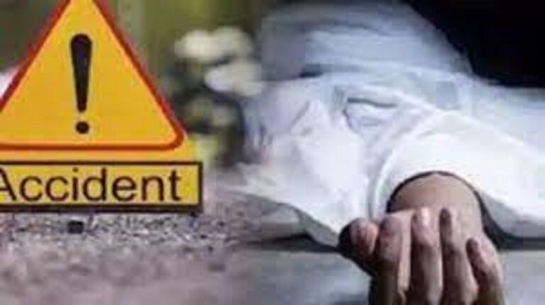 बंगाल के कल्याणी में देर रात सड़क हादसा, घंटों सड़क पर पड़े रहे तीन युवक, दो की मौत