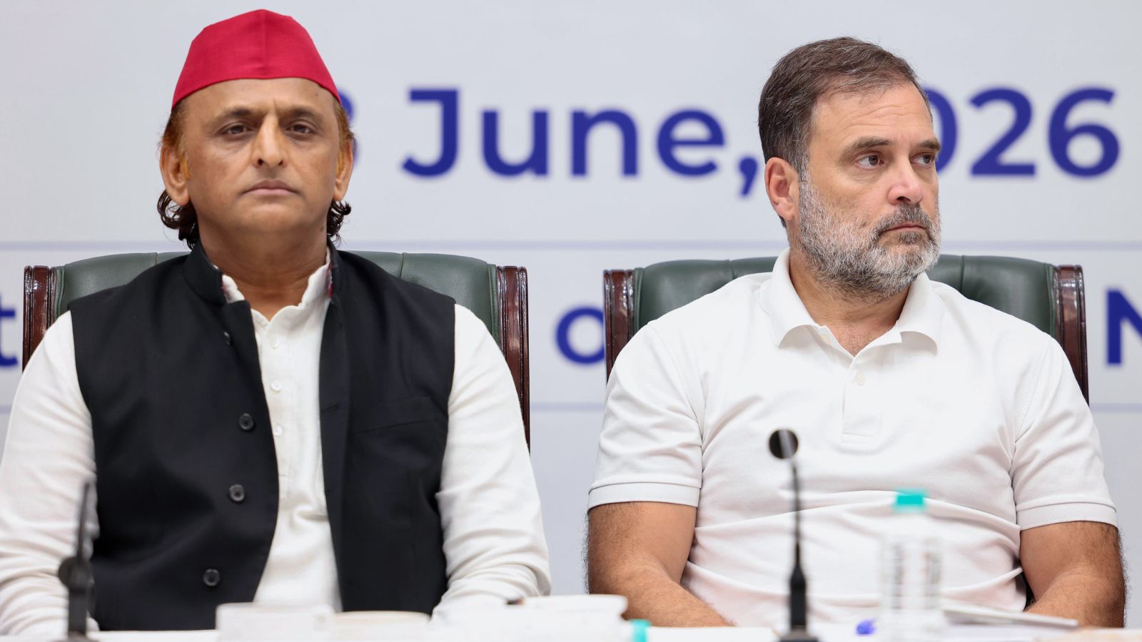 न्यायपालिका को कोई डरा नहीं सकता', SIR पर SC की सख्त टिप्पणी, राहुल-अखिलेश को नोटिस