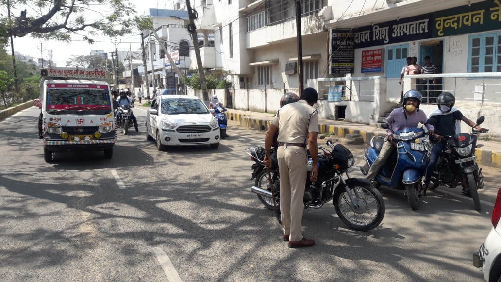 Bihar Locksdown 2nd Day LIVE Updates : औरंगाबाद के एमपी ने सांसद निधि से 1 करोड़ देने की घोषणा की