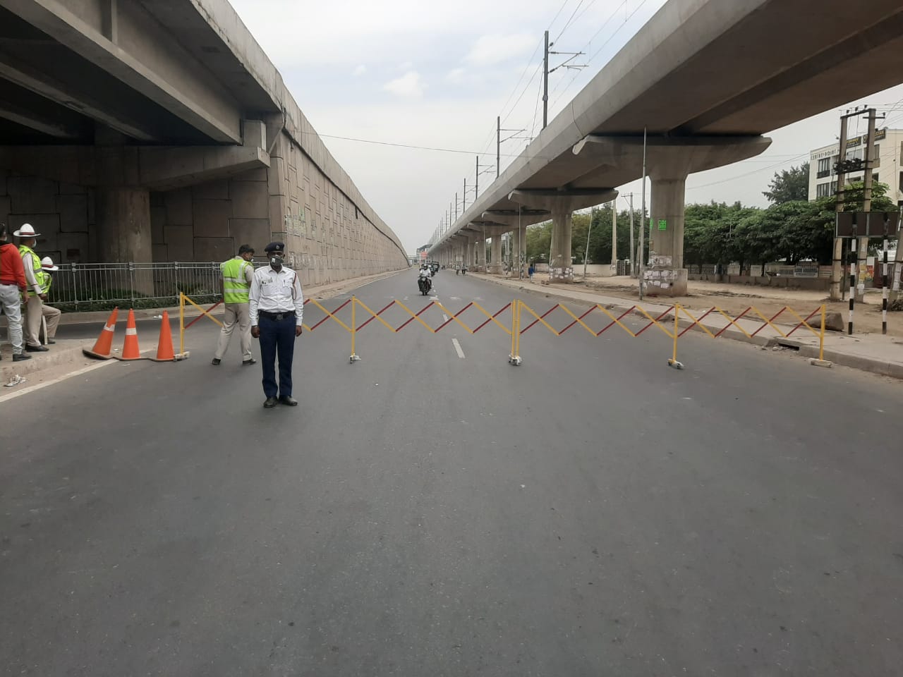 Coronavirus News Update : प्रवासी कर्मियों पर गृह मंत्रालय के आदेश को लेकर अन्य राज्यों के संपर्क में दिल्ली सरकार 