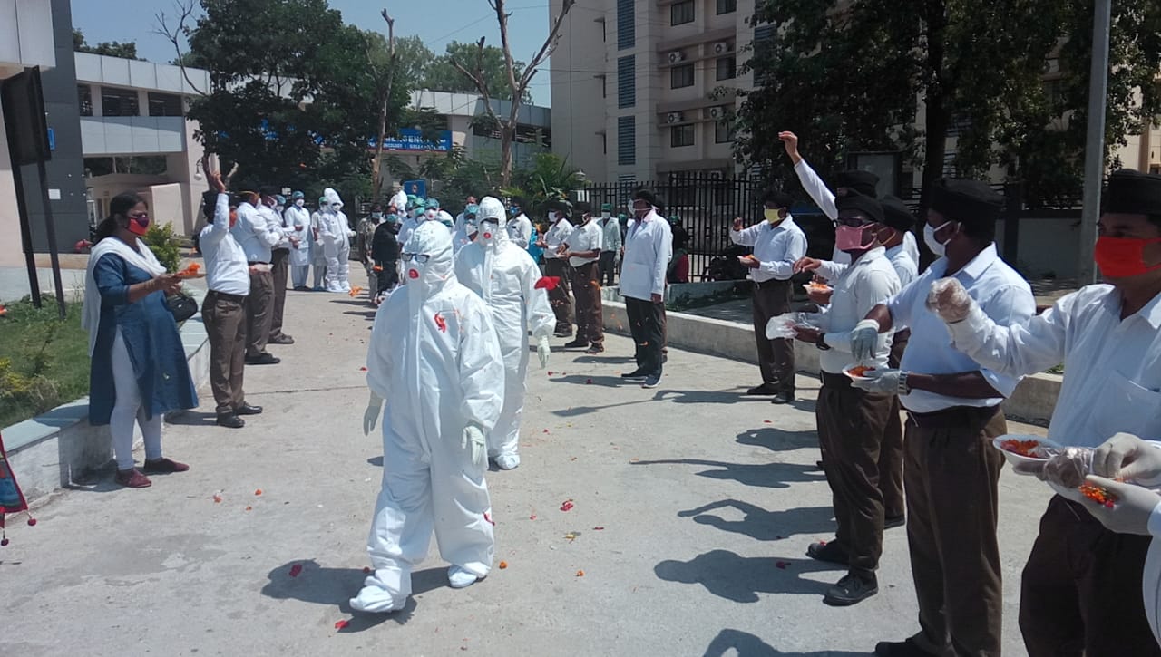 Coronavirus in Jharkhand : प्रवासी श्रमिकों को हवाई जहाज से वापस लायेगी हेमंत सरकार, गृह मंत्रालय से मांगी अनुमति