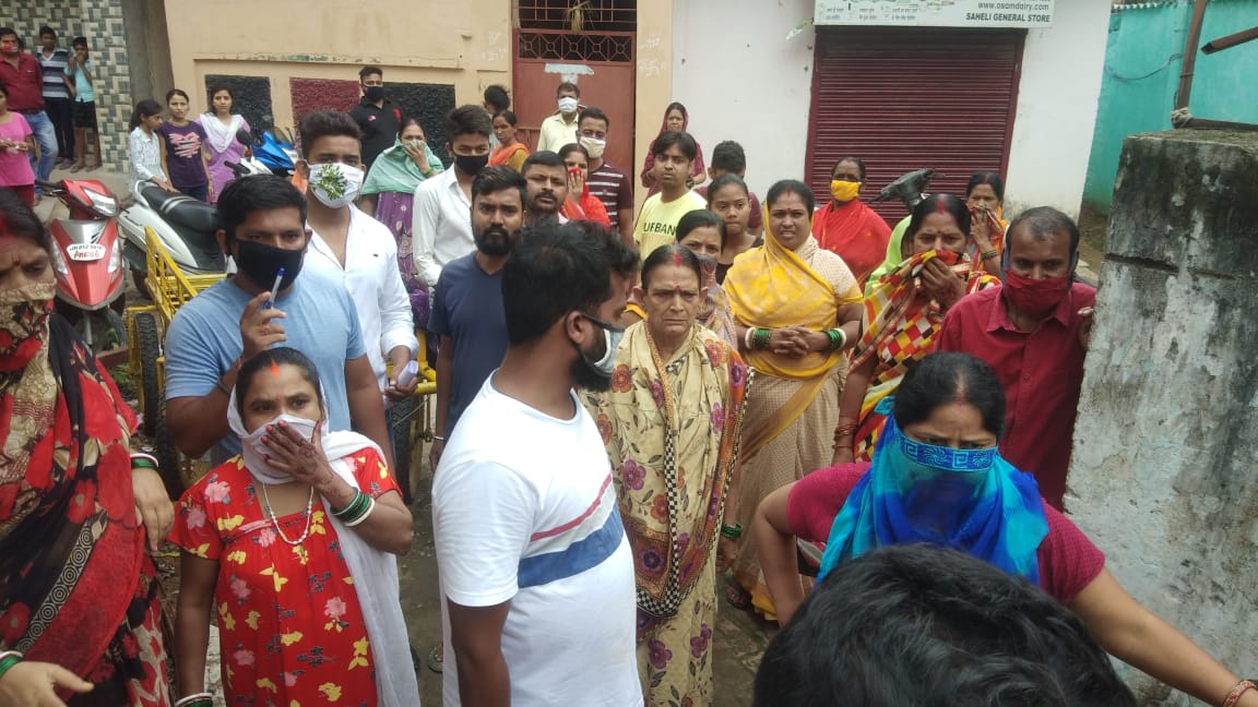 Jharkhand Breaking Updates: गुमला में दो नक्सली संगठनों के बीच भीषण मुठभेड़, सैकड़ों राउंड गोलियां चलीं