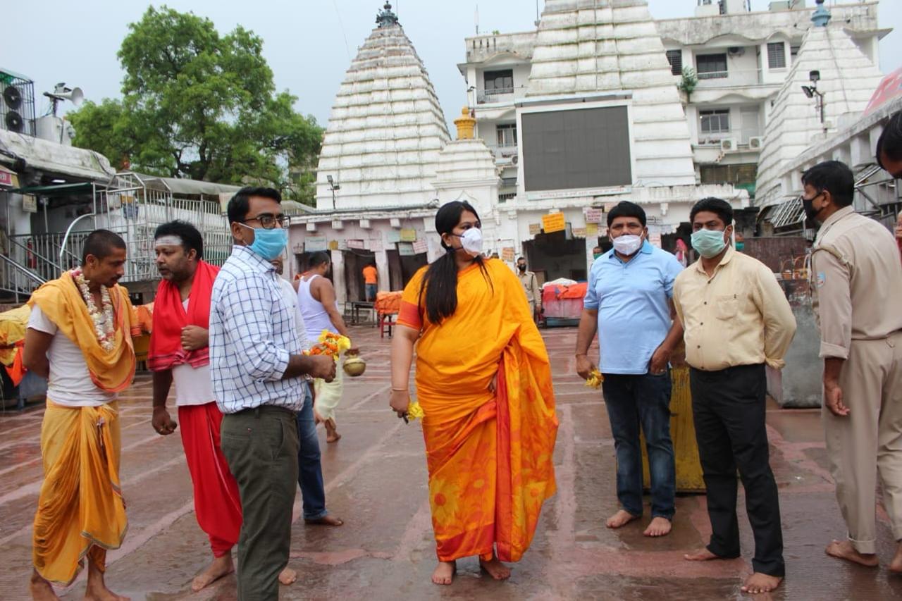 Shravani Mela 2020, Deoghar, Virtual Darshan : देवघर के बाबा बैद्यनाथ का घर बैठे करें वर्चुअल दर्शन, कोरोना को लेकर मंदिर में श्रद्धालुओं के प्रवेश पर लगी है रोक