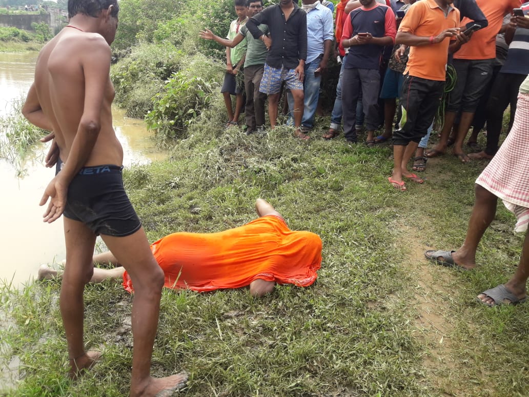 Jharkhand Breaking Updates: गुमला में दो नक्सली संगठनों के बीच भीषण मुठभेड़, सैकड़ों राउंड गोलियां चलीं