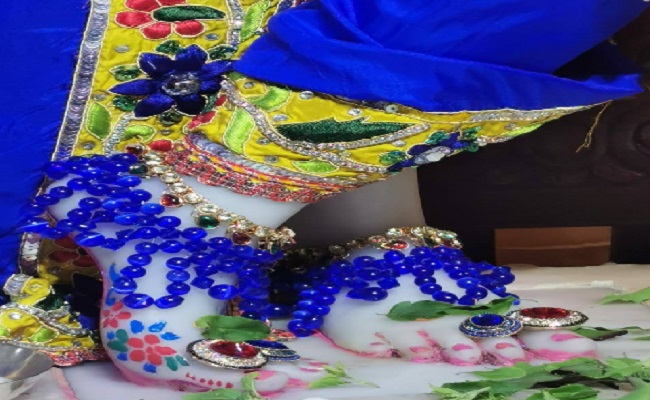 Krishna Janmashtami Vrat 2020: नंदगांव, जगन्नाथपुरी, उज्जैन और काशी में आज रात 12 जन्मेंगे देवकीनंदन, आप भी यहां करें पूजा-आरती का लाइव दर्शन