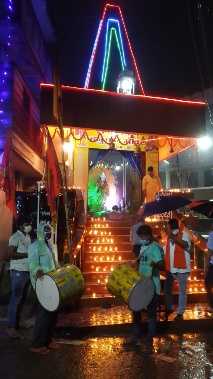 PHOTOS Ayodhya Ram Mandir Bhumi Pujan : देश भर में जलाए गए खुशी के दीए, अयोध्या में राम मंदिर भूमि पूजन का मनाया जा रहा जश्न