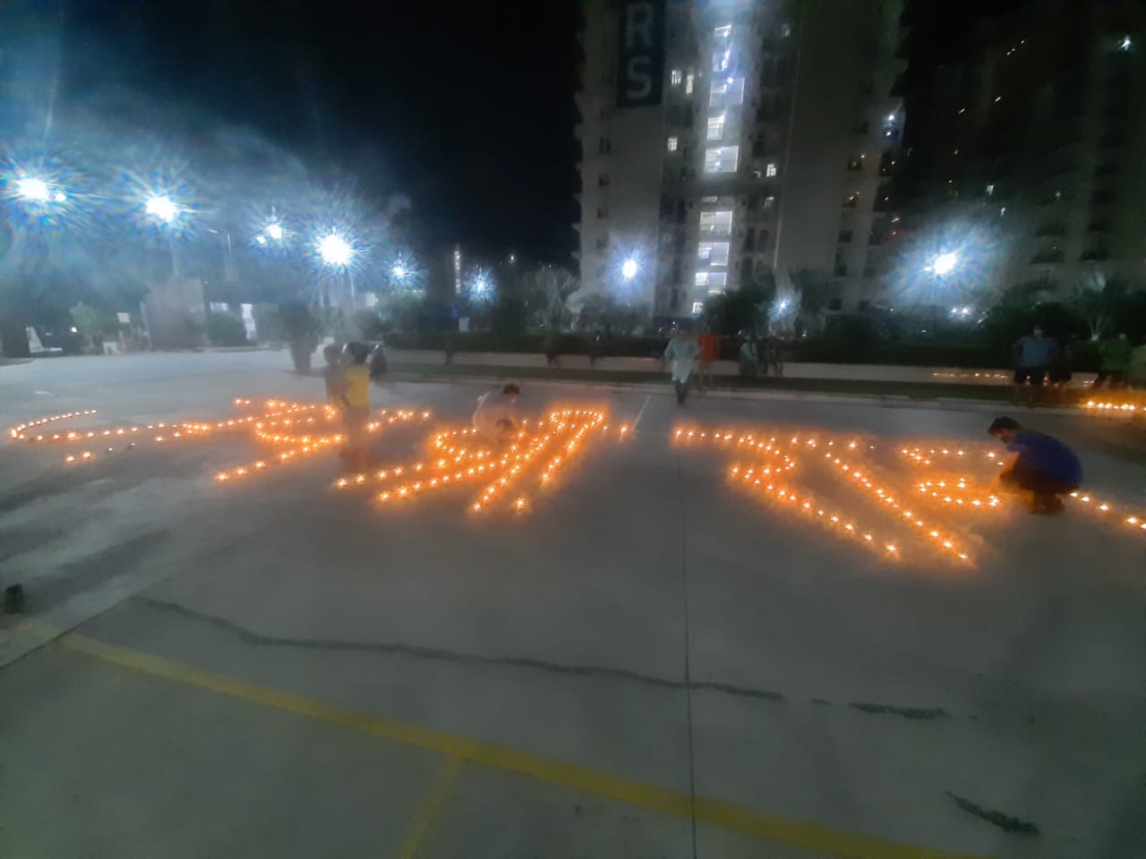 PHOTOS Ayodhya Ram Mandir Bhumi Pujan : देश भर में जलाए गए खुशी के दीए, अयोध्या में राम मंदिर भूमि पूजन का मनाया जा रहा जश्न