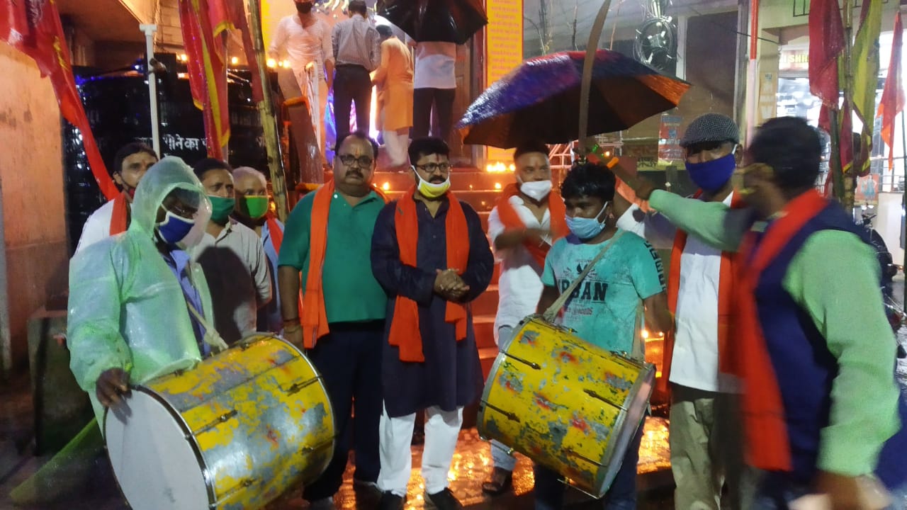 PHOTOS Ayodhya Ram Mandir Bhumi Pujan : देश भर में जलाए गए खुशी के दीए, अयोध्या में राम मंदिर भूमि पूजन का मनाया जा रहा जश्न