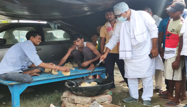Bihar Flood Updates: गंडक नदी खतरे के निशान से ऊपर, बैकुंठपुर में चारों तरफ मचायी तबाही
