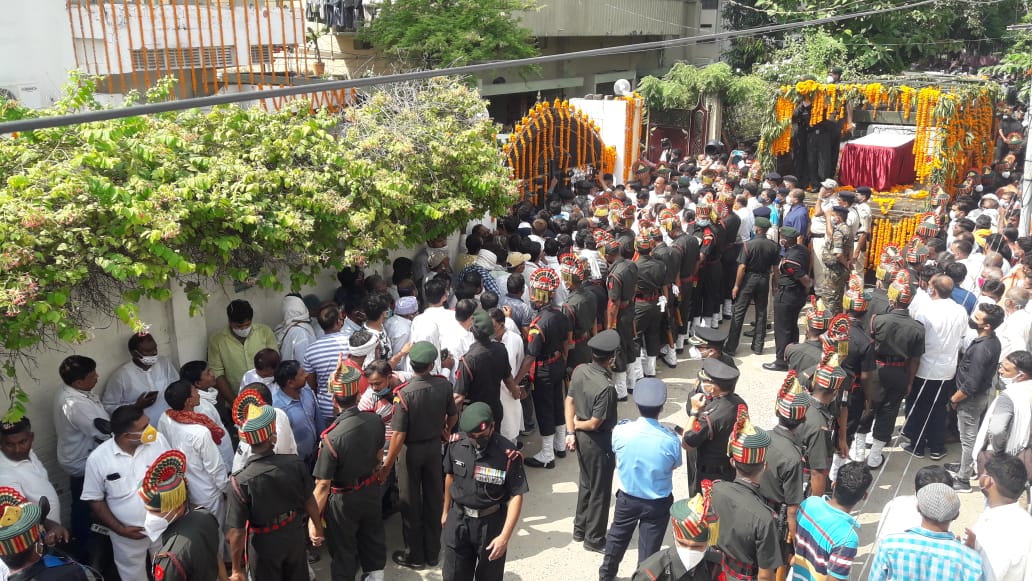 Ram Vilas Paswan RIP LIVE Updates: रामविलास पासवान का अंतिम संस्कार कुछ देर में, केंद्रीय मंत्री रविशंकर प्रसाद ने कहा, ये उनके जाने का समय नहीं था