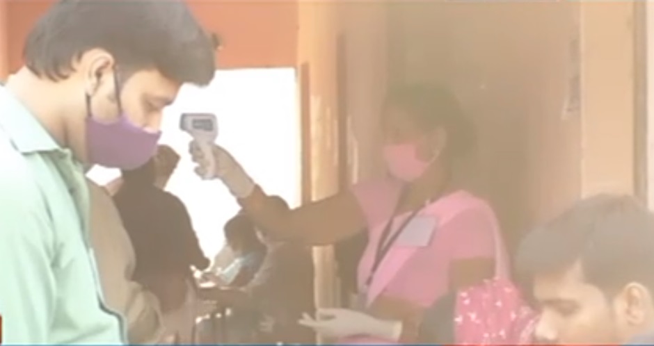 Bihar Election 1st Phase Voting : 
ऐतिहासिक रही वोटिंग, गया में बगैर खून-खराबे के 54.71% ने डाले वोट 