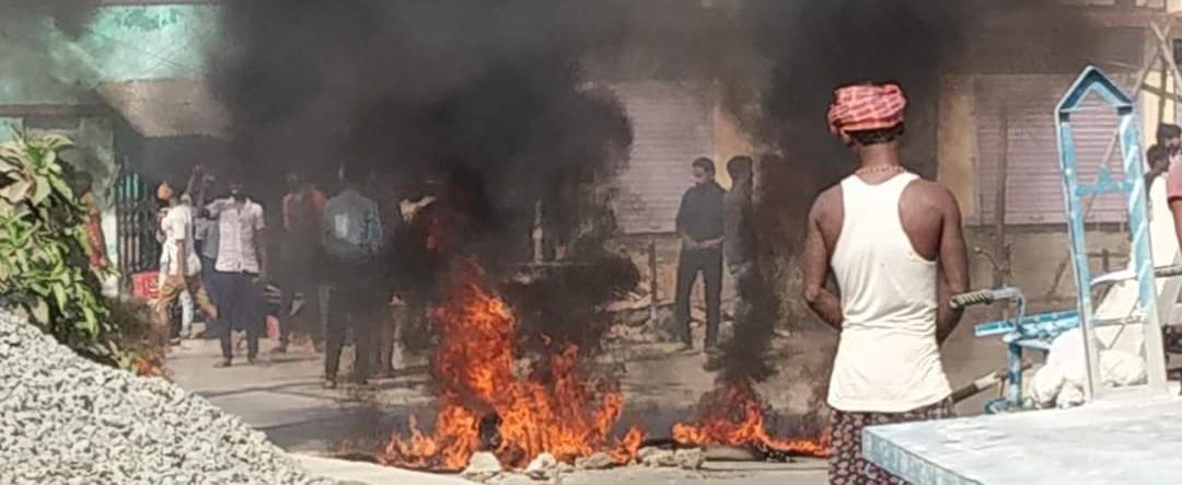 मुंगेर हिंसा : दूसरे चरण को लेकर आयोग ने भेजा अलर्ट, नियंत्रण में है मुंगेर में स्थिति, यहां देखें EXCLUSIVE PHOTOS