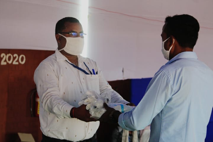 Bihar Election First Phase Voting LIVE Updates: बिहार में कोरोना पर भारी पड़ी वोट की चोट, पहले चरण में 71 सीटों पर उम्मीद से ज्यादा वोट 