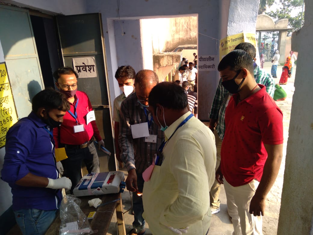 Bihar Chunav 1st Phase Voting, भागलपुर, मुंगेर, बांका, जमुई व लखीसराय में कैसा रहा मतदान, जानें ताजा अपडेट...