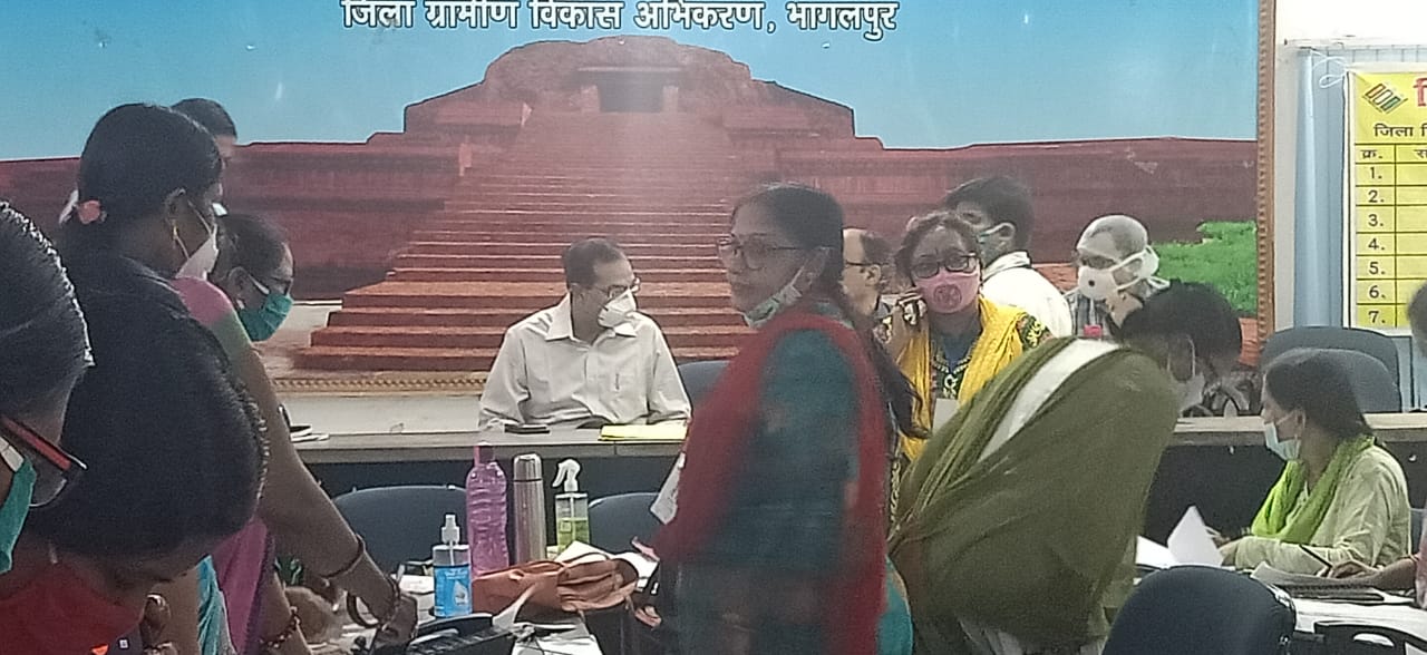 Bihar Chunav 1st Phase Voting, भागलपुर, मुंगेर, बांका, जमुई व लखीसराय में कैसा रहा मतदान, जानें ताजा अपडेट...