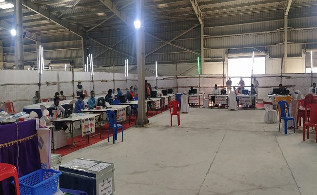 Buxar, Bihar Election Results 2020, Live Update: बक्सर के राजपुर विधान सभा सीट से परिवहन मंत्री संतोष कुमार निराला चल रहे है पीछे, यहां देखिए लेटेस्ट अपडेट