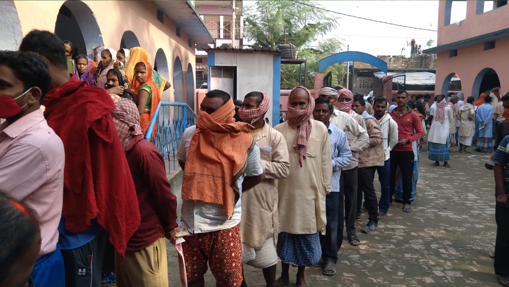 Saran Vidhan Sabha Chunav 2020 Live Update: सारण जिले में मतदान संपन्न, जानिए कितने प्रतिशत हुई वोटिंग?