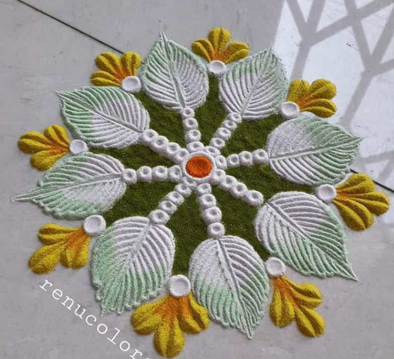Diwali Rangoli Designs 2020 Images: लक्ष्मी-गणेश पूजा से पहले बनाएं सरल रंगोली डिजाइन, यहां से चुनें अपनी पसंद के कलरफुल रंगोली