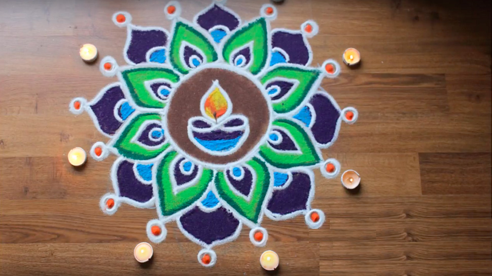 Rangoli Designs for Diwali 2020 Images, Photos, Pics : आसान रंगोली डिजाइन्स बनाएं आटे, हल्दी, कुमकुम व रंग-बिरंगे फूलों से
