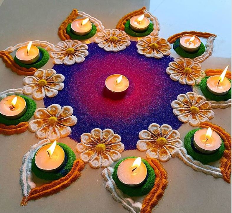 Diwali Rangoli Designs 2020 Images: लक्ष्मी-गणेश पूजा से पहले बनाएं सरल रंगोली डिजाइन, यहां से चुनें अपनी पसंद के कलरफुल रंगोली