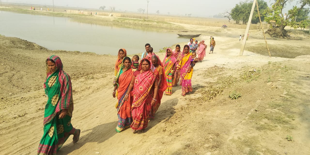 Bihar Chunav 2020, Latest Updates : 
कोसी और सीमांचल के जिलों में झूम कर निकले मतदाता, देखें तस्वीर और हर अपडेट