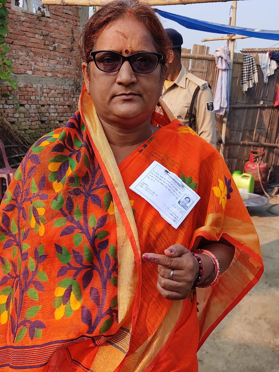 Bihar Election 2020 Update from Muzaffarpur: उत्तर बिहार में बंपर वोटिंग, बिहार सरकार के 12 मंत्रियों की किस्मत EVM में कैद, यहां पढ़िए हर सीटों का अपडेट