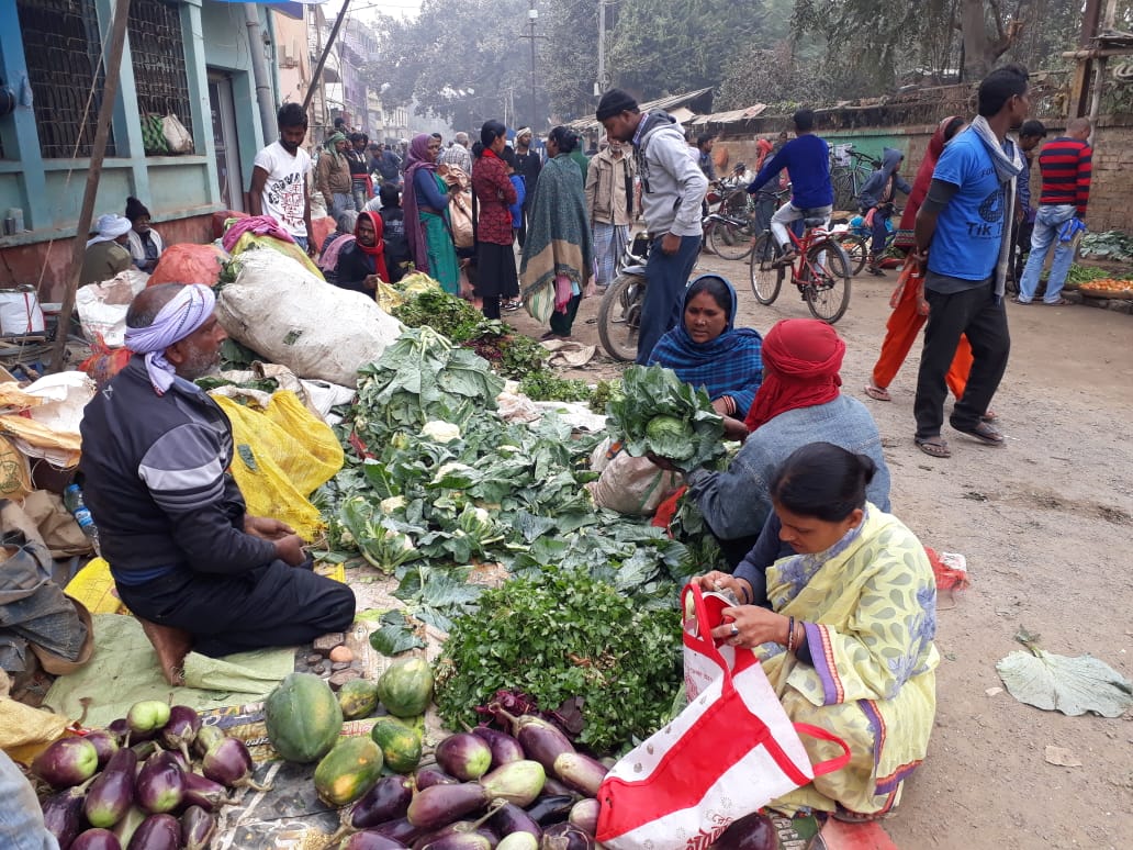 Bharat Bandh In Jharkhand : लातेहार में बंद कराने के लिए सड़क पर उतरे झारखंड के पूर्व मंत्री बैद्यनाथ राम
