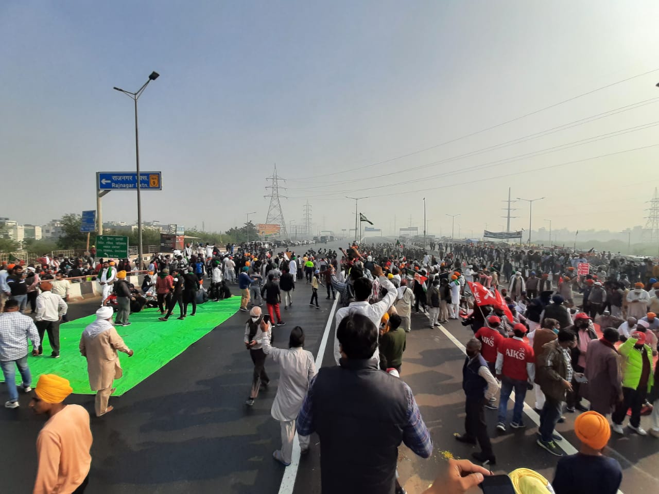 Kisan Bharat Bandh: कृषि कानूनों को वापस लेने के मूड में नहीं सरकार, छठे दौर की बातचीत पर नज़र