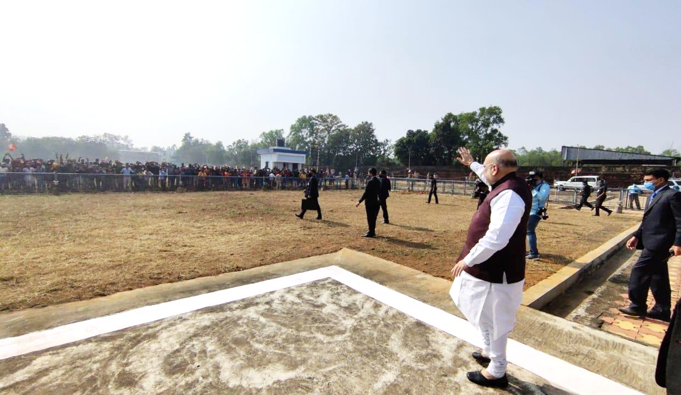 Amit Shah Rally Today VIDEO: मेदिनीपुर में बंगाल विजय के संकल्प के साथ अमित शाह ने लगाये जय श्री राम के नारे, 20 दिसंबर को बोलपुर में करेंगे रोड शो