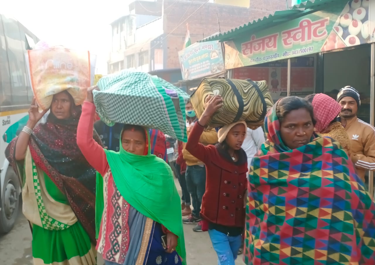 Bharat Bandh In Jharkhand : लातेहार में बंद कराने के लिए सड़क पर उतरे झारखंड के पूर्व मंत्री बैद्यनाथ राम