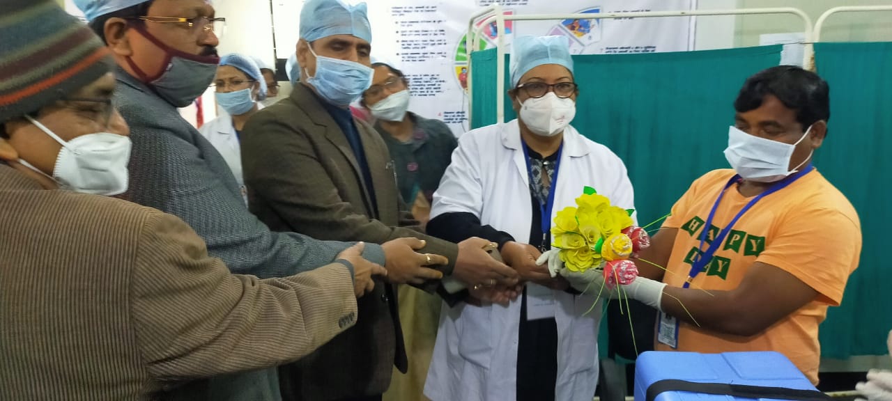 Corona Vaccination In Jharkhand : झारखंड में कोरोना टीकाकरण अभियान, वैक्सीन को सीएम हेमंत सोरेन ने बताया वरदान   