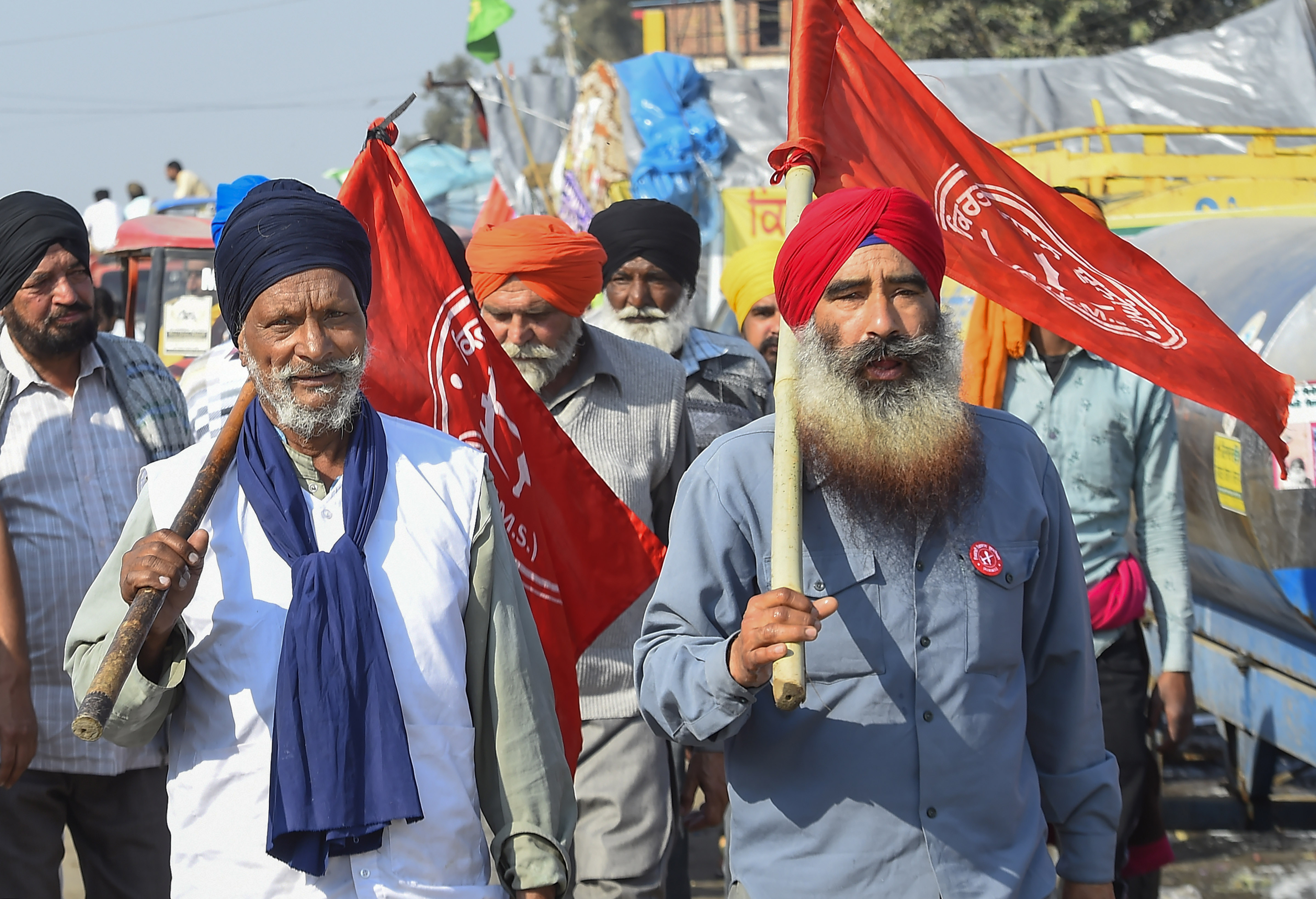 Kisan Andolan Chakka Jam LIVE : किसान नेताओं ने चक्का जाम को बताया सफल, आंदोलन तेज करने को लेकर करेंगे बैठक
