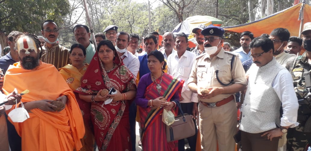 Mahashivratri 2021 Jharkhand : पहाड़ी बाबा के दरबार पहुंचे सीएम हेमंत सोरेन, राज्य की खुशहाली की कामना की