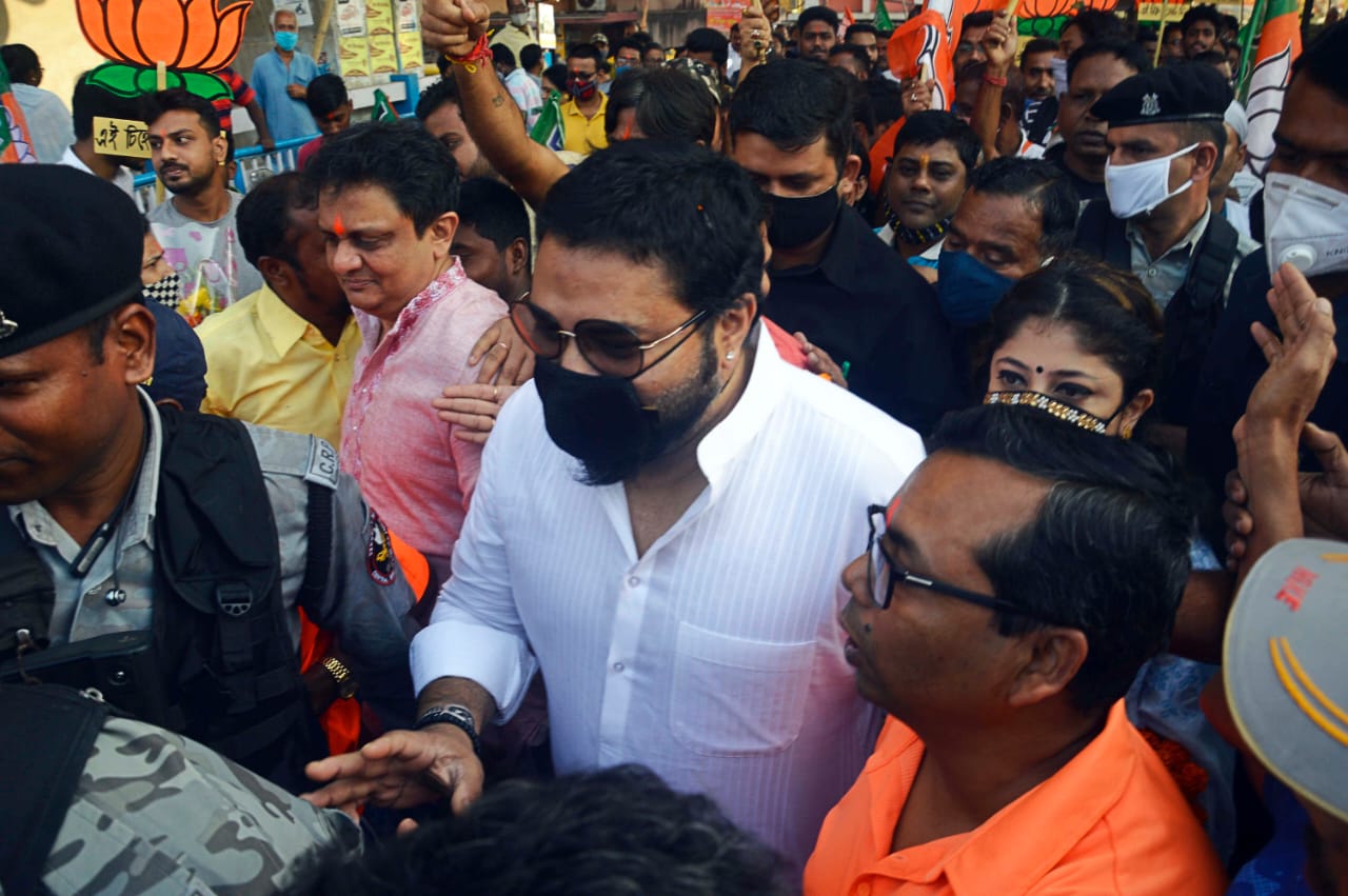 विधानसभा चुनाव 2021 LIVE : ममता के चंडीपाठ पर Yogi Adityanath का तंज, कहा - यही असली परिवर्तन