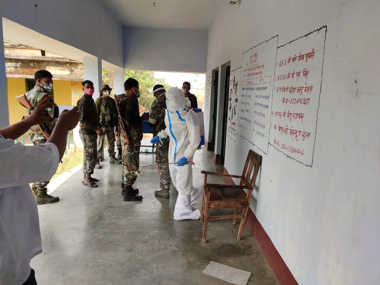 Madhupur By Election 2021 LIVE : कोरोना के बढ़ते संक्रमण के बीच मधुपुर उपचुनाव संपन्न, प्रत्याशियों की किस्मत EVM में लॉक, 2 मई को काउंटिंग