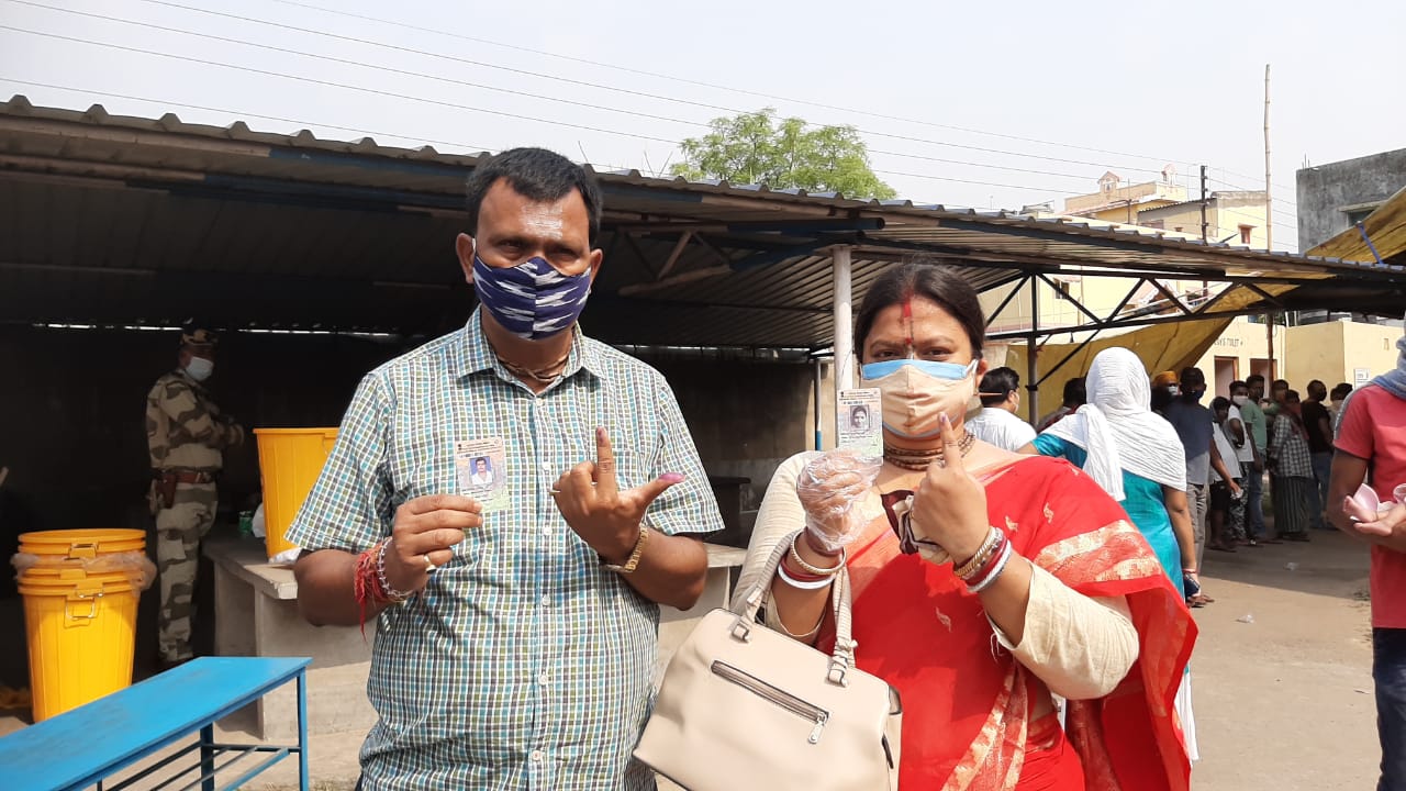 बंगाल चुनाव 2021 के सातवें चरण में 75.06 फीसदी वोटिंग, मुर्शिदाबाद में 80.30, दक्षिण कोलकाता में 59.91 फीसदी