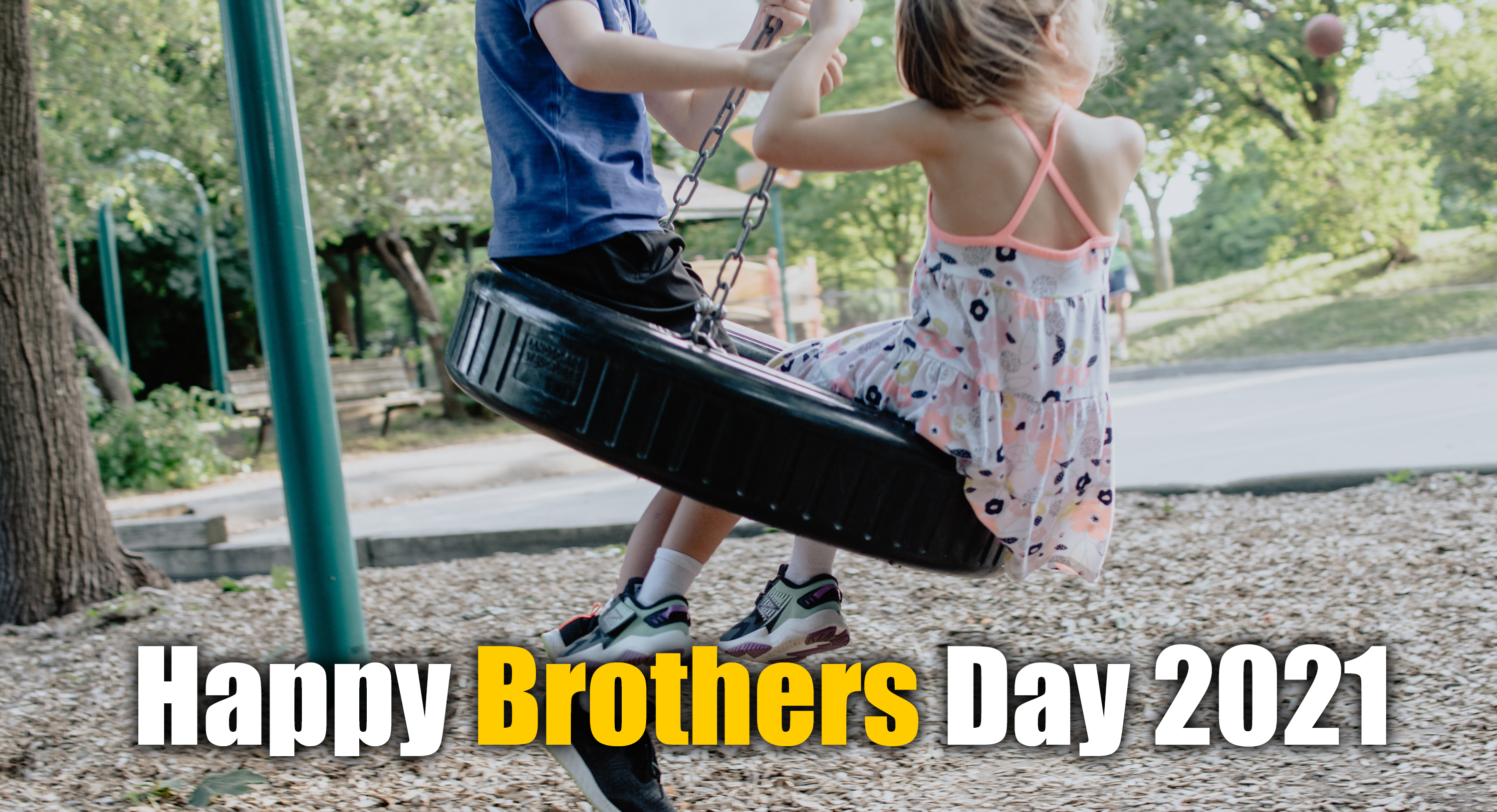Happy Brothers Day Wishes, Images, Quotes, Status: भगवान से मांगा था एक भाई,
लेकिन दे दिया...ब्रदर्स डे पर अपने भाईयों को यहां से भेजें एक से बढ़कर शुभकामनाएं