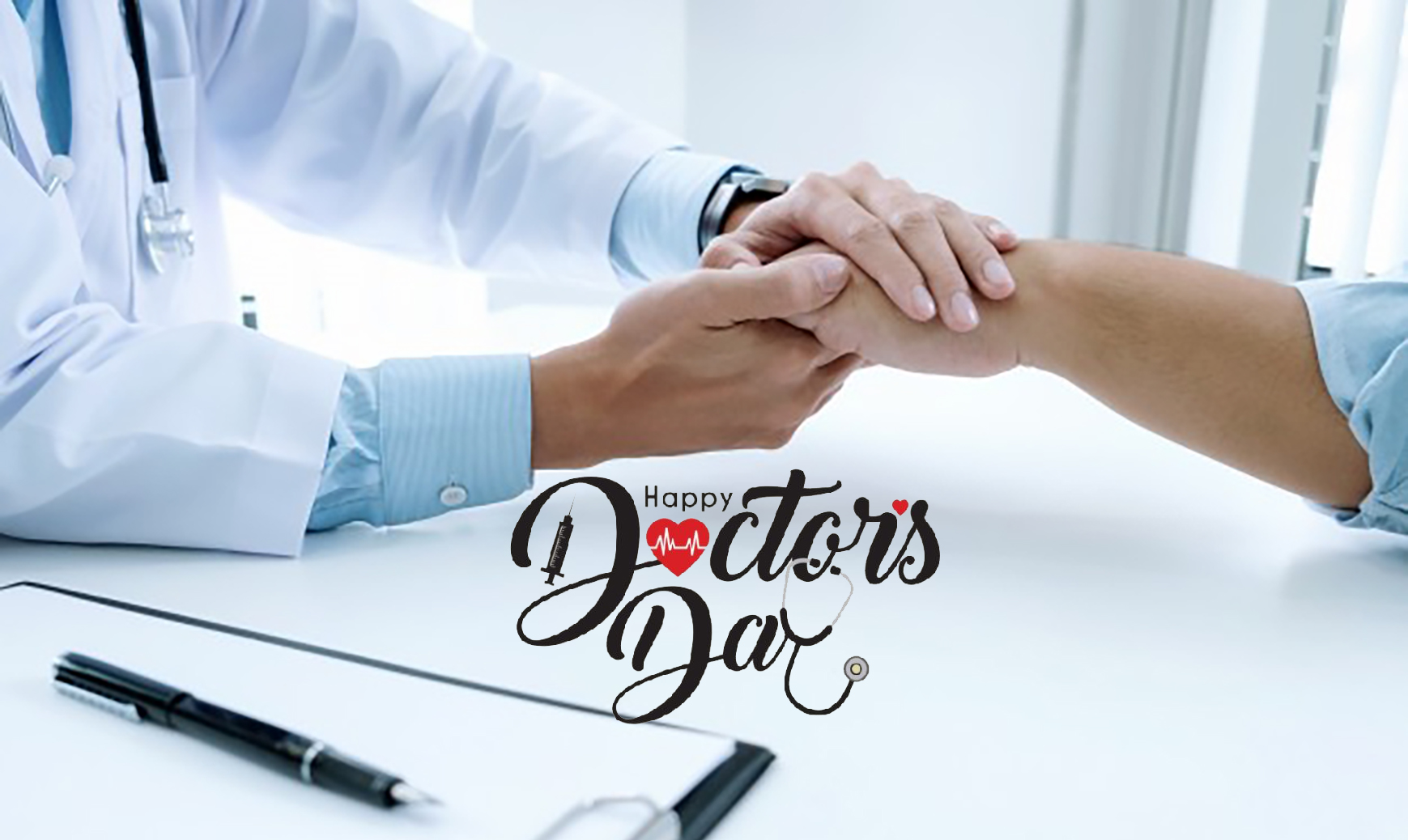 Happy National Doctor's Day 2021 Wishes Images, Quotes: डॉक्टर हमारे लिए सीधे भगवान द्वारा भेजे गए वरदान की तरह हैं...डॉक्टर्स डे पर कोरोना काल के 'सुपर हीरोज' को यहां से भेजें शुभकामनाएं 