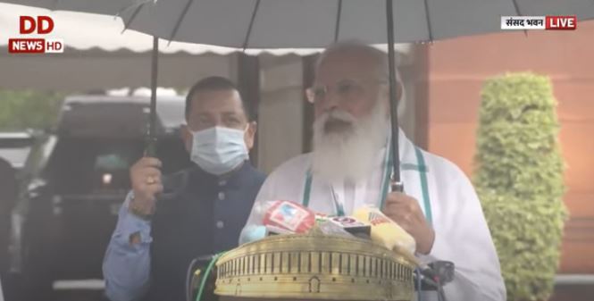 Parliament News Updates : राहुल, प्रशांत, बीजेपी के दो मंत्रियों व लवासा के फोन थे निशाने पर, रिपोर्ट में दावा