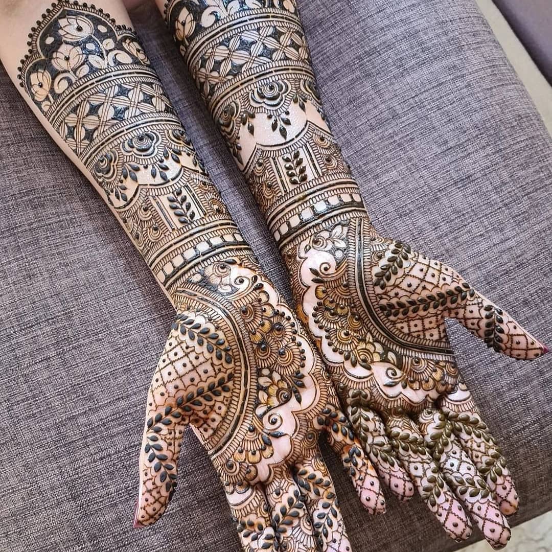 Hartalika Teej 2021: तीज पर आसानी से लगाएं मेहंदी, Simple Mehandi Design को करें ट्राई