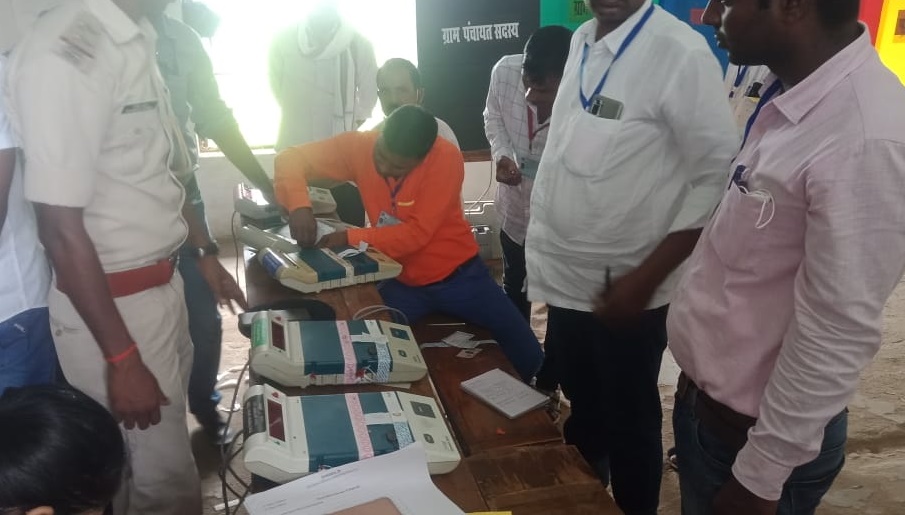 Bihar Panchayat Chunav Live: पंचायत चुनाव में जानें अबतक कितने प्रतिशत हुई वोटिंग, यहां देखें जिलेवार रिपोर्ट