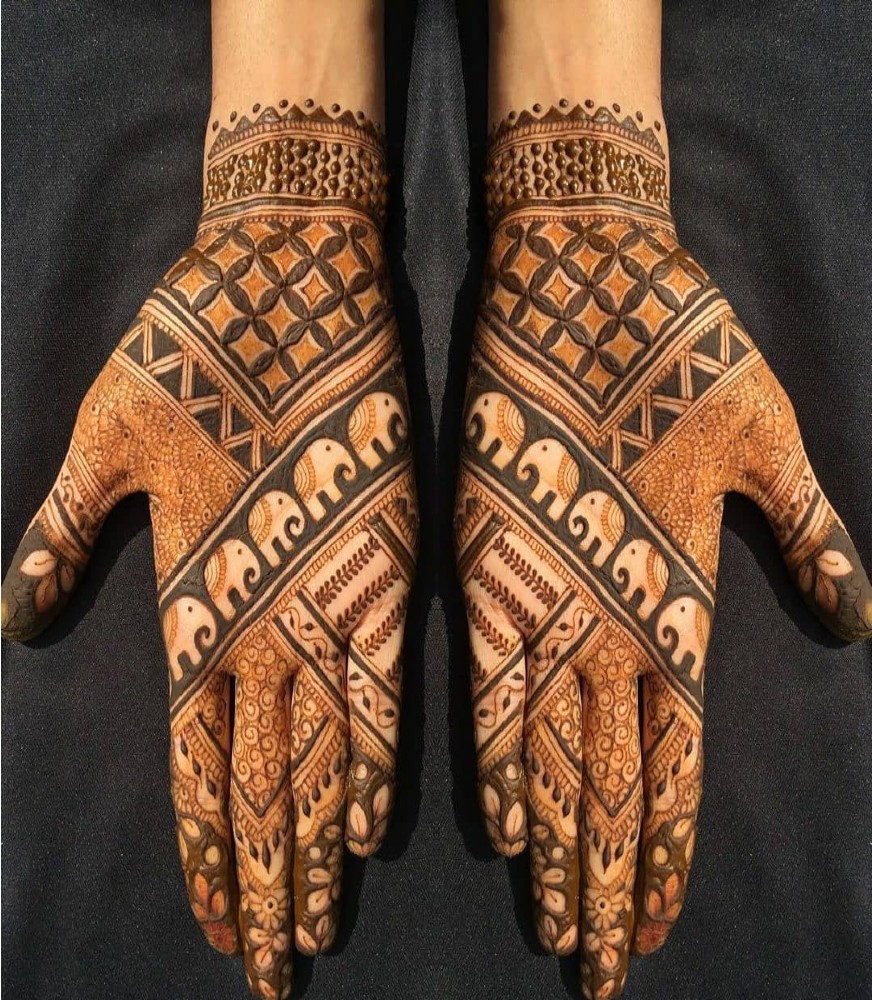 Hartalika Teej 2021: तीज पर आसानी से लगाएं मेहंदी, Simple Mehandi Design को करें ट्राई