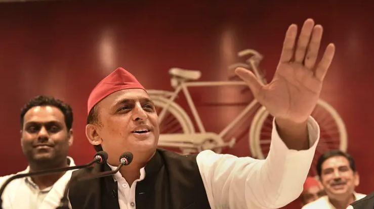 UP Breaking News LIVE: काशी में अन्नपूर्णा देवी की प्राण-प्रतिष्ठा, CM योगी आदित्यनाथ ने चांदी छत्र चढ़ाई 