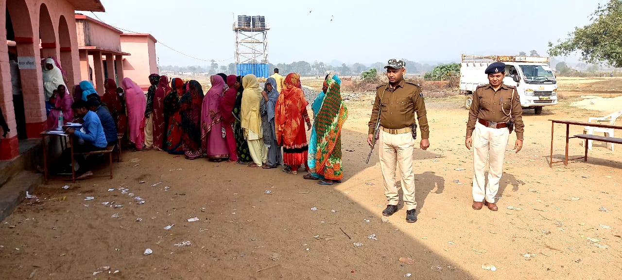 Bihar Panchayat Chunav Live: नौवें चरण में 61.15 % वोटिंग, महिलाएं फिर रहीं आगे, बेगूसराय में रिकॉर्ड मतदान 