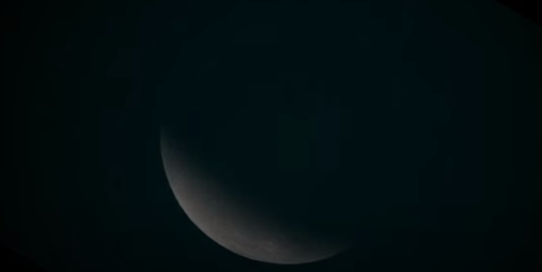 Chandra Grahan November 2021:  साल का आखिरी चंद्रग्रहण समाप्त, ग्रहण के बाद करें ये काम