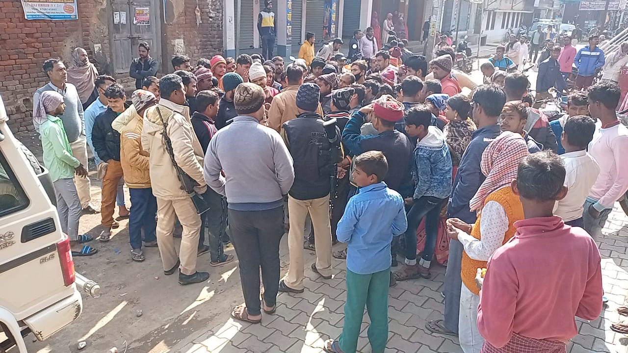 Bihar Breaking News LIVE: ओमिक्रान पर नीतीश कुमार आज शाम हाई लेवल मीटिंग, सख्त हो सकती है बंदिशें