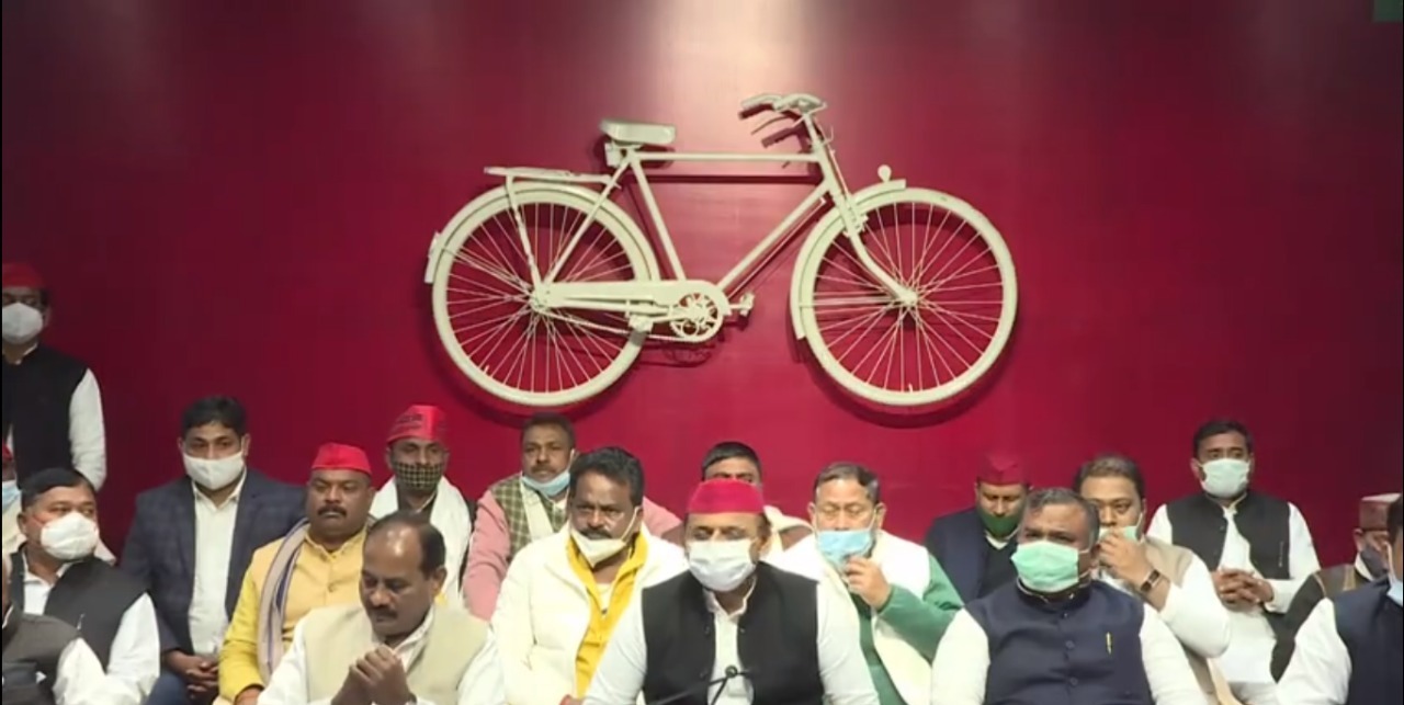 UP Chunav 2022 Live Updates: यूपी में AAP के 150 उम्मीदवारों की लिस्ट में सोशल इंजीनियरिंग, पढ़ें नाम