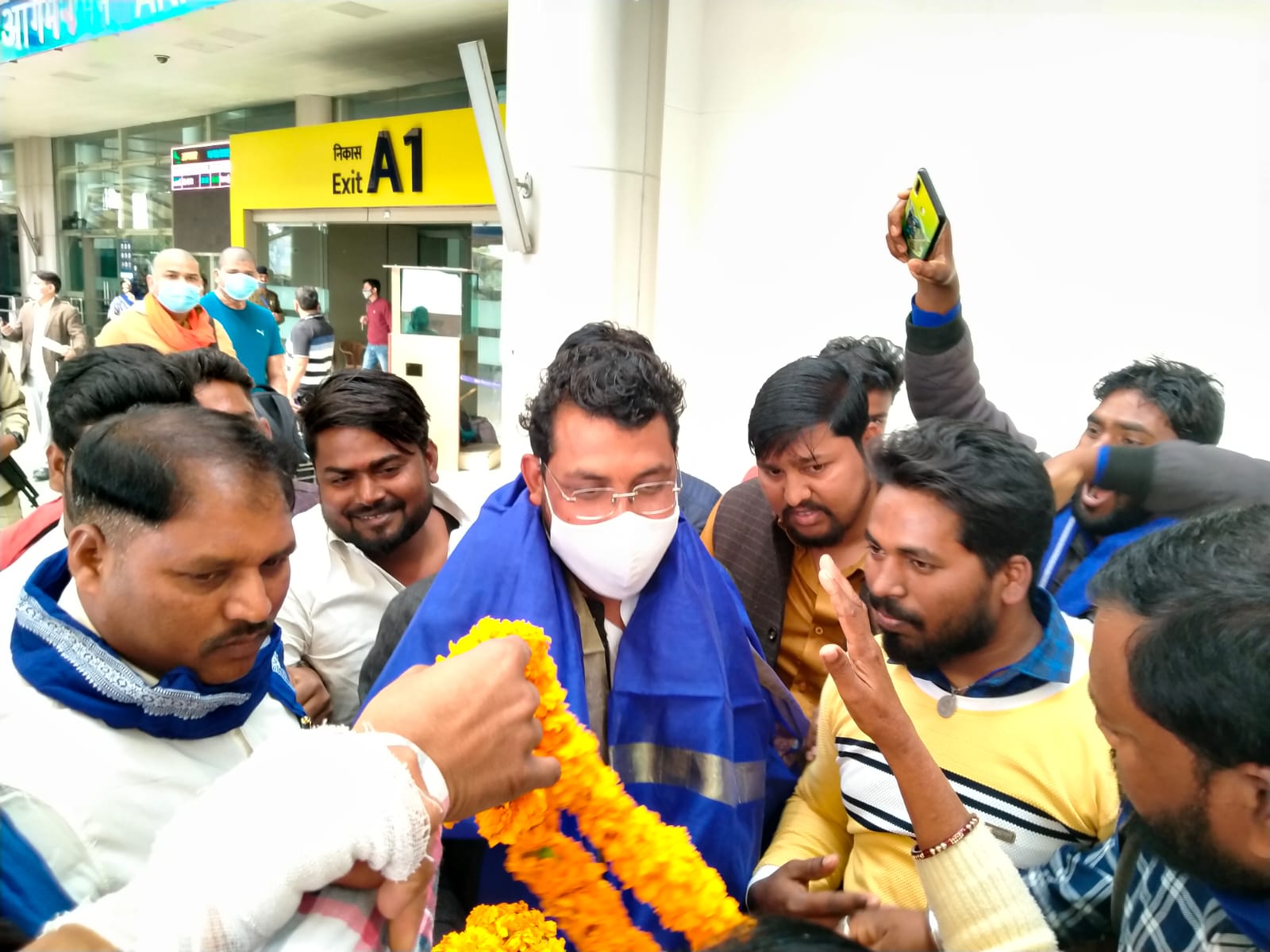 Sant Ravidas Jayanti 2022 Live: सिरगोवर्धन मंदिर में रविदास जयंती की धूम, भक्तों की उमड़ी भीड़