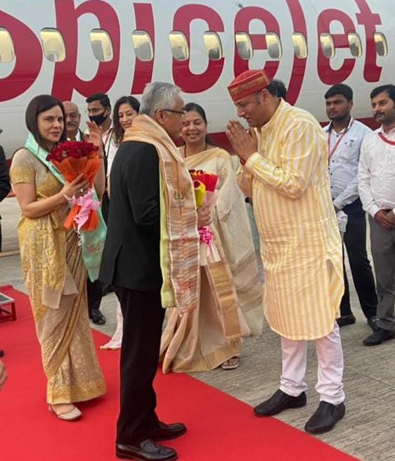 UP Breaking News Live: मॉरिशस के प्रधानमंत्री प्रविंद जगन्नाथ पहुंचे वाराणसी, एयरपोर्ट पर भव्य स्वागत