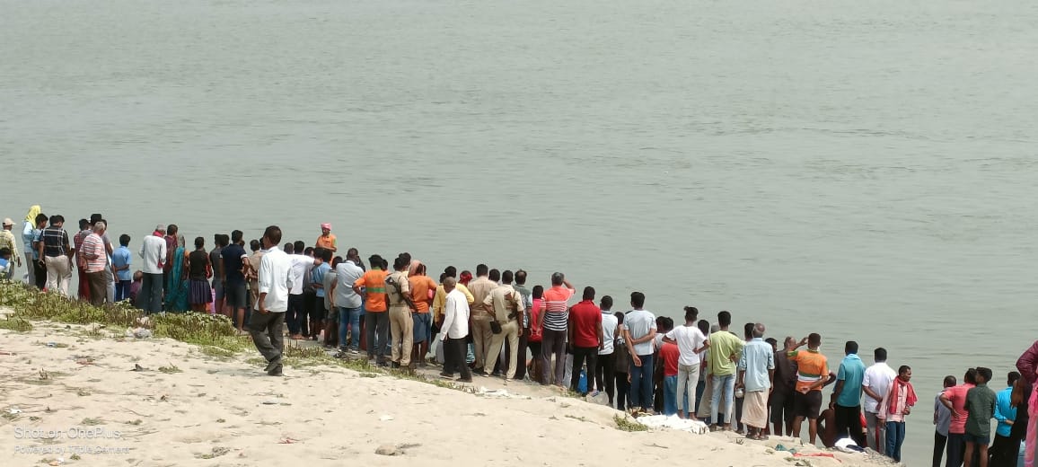 Bihar Breaking News : मधेपुरा में प्रेमिका से मिलने गये प्रेमी की गोली मारकर हत्या